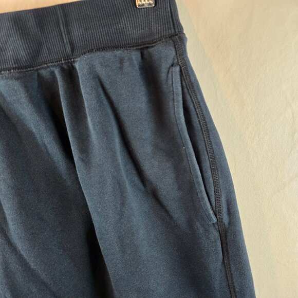 Under Armour Mens Large Black Fleece Sweatpants Loose Fit Warm Athletic Open Hem - Picture 3 of 9